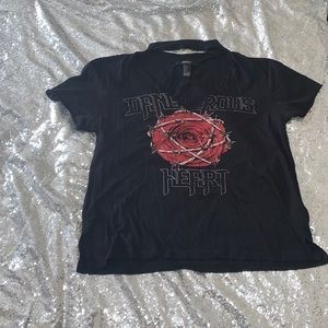 Black “dangerous heart” shirt